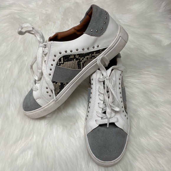 | Steve Madden | Annita Sneaker. Size 8. - Picture 6 of 7